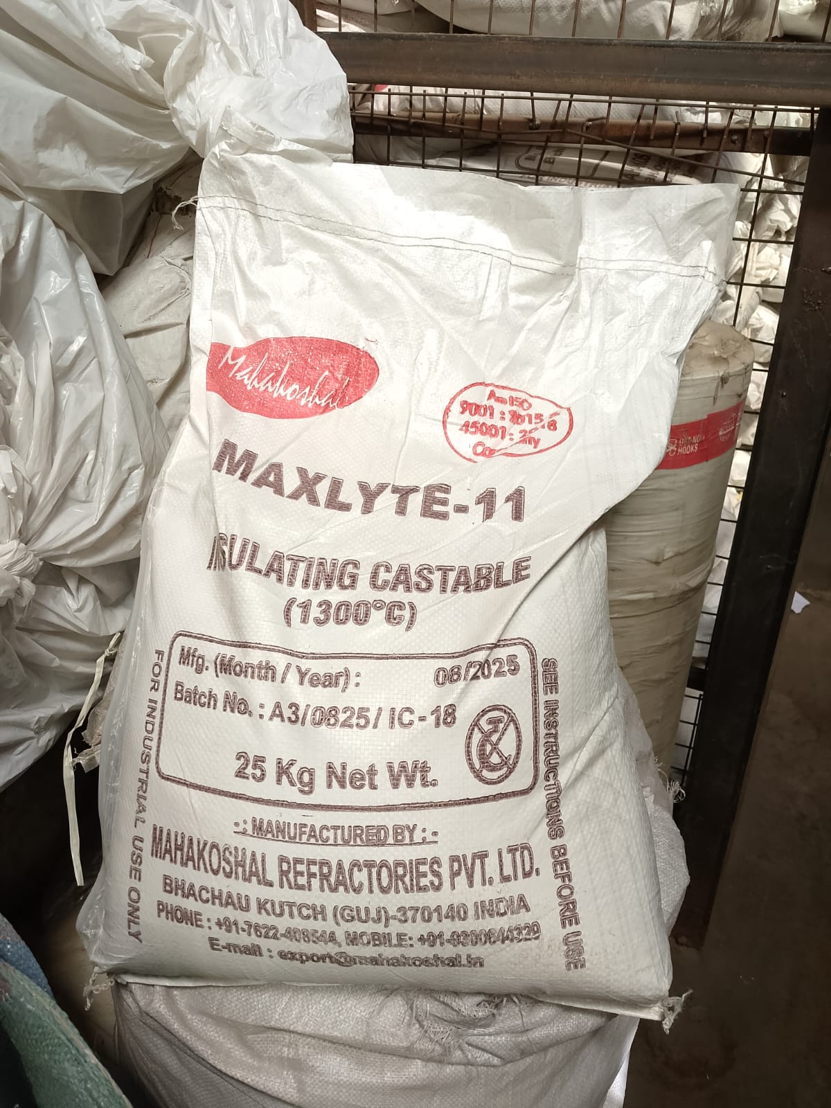 Insulating Refractory Castable Cement – Maxlyte 11 (1300°C) | Lightweight Thermal Insulation Material – Nairobi Kenya