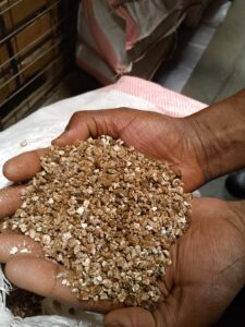 Vermiculite large